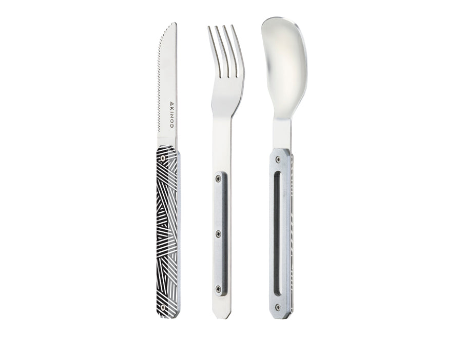 Akinod Straight Magnetic Cutlery (Mirror Finish) - Diagonal