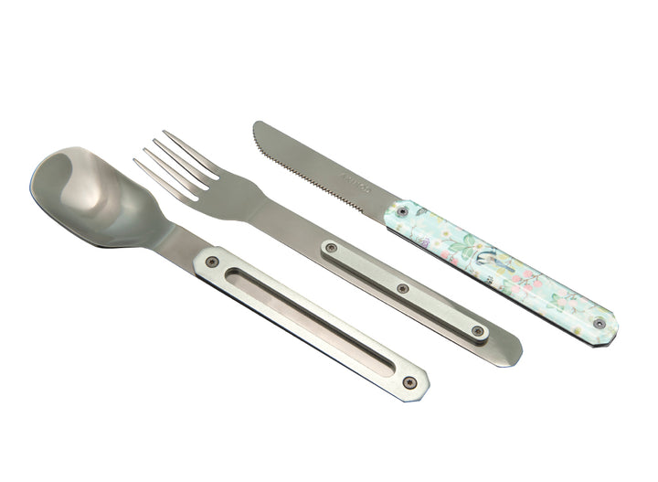 Akinod Straight Magnetic Cutlery (Mirror Finish) - Gourmet Blossom